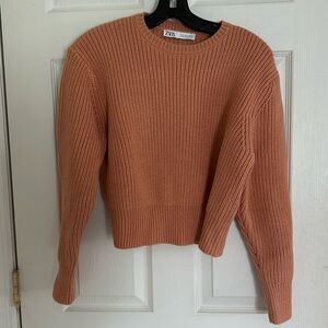 Zara peach cropped long sleeve sweater - small